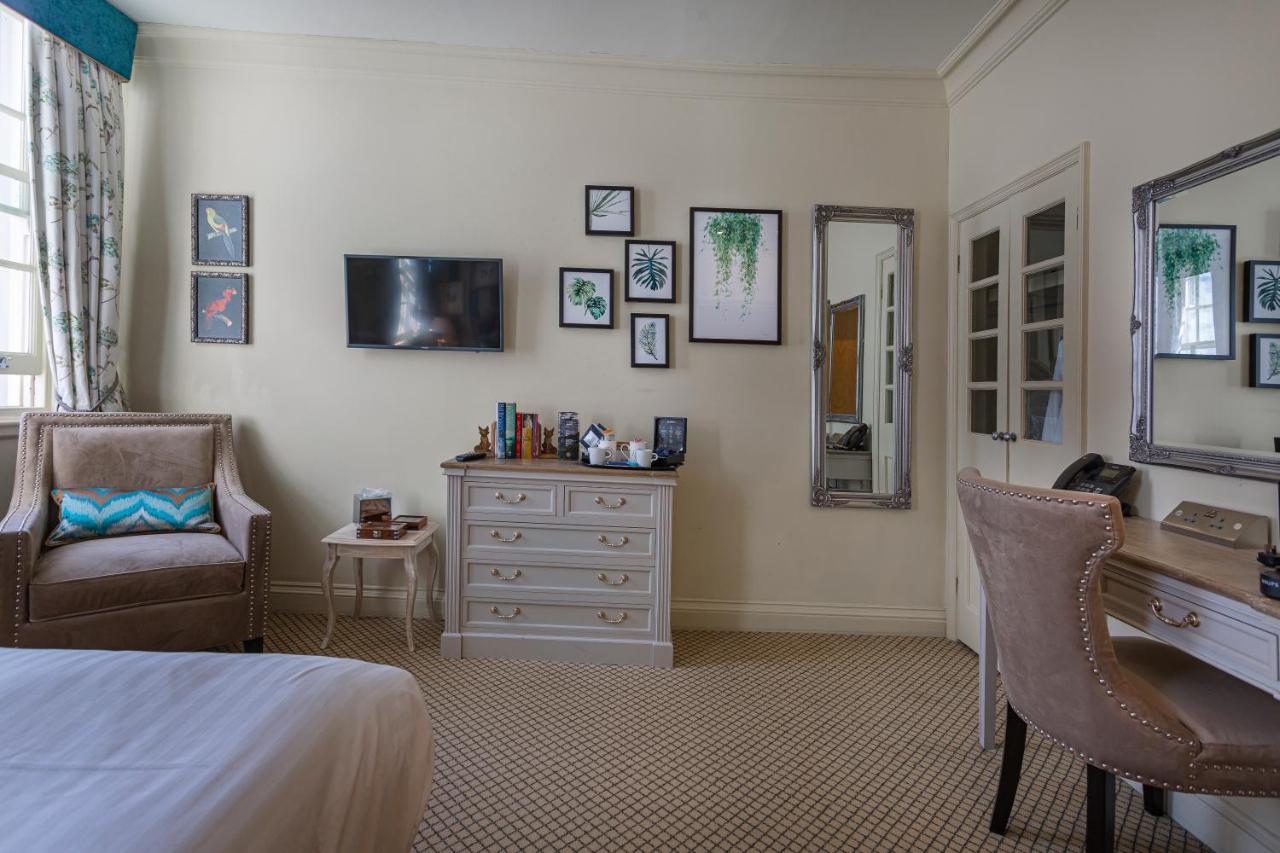 The White Horse Hotel, Romsey, Hampshire - Part Of The Coaching Group 4*