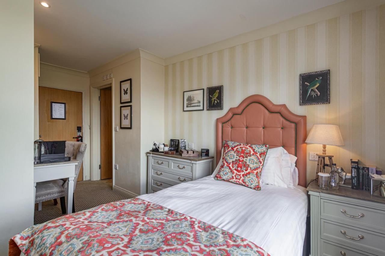 The White Horse Hotel, Romsey, Hampshire 4*