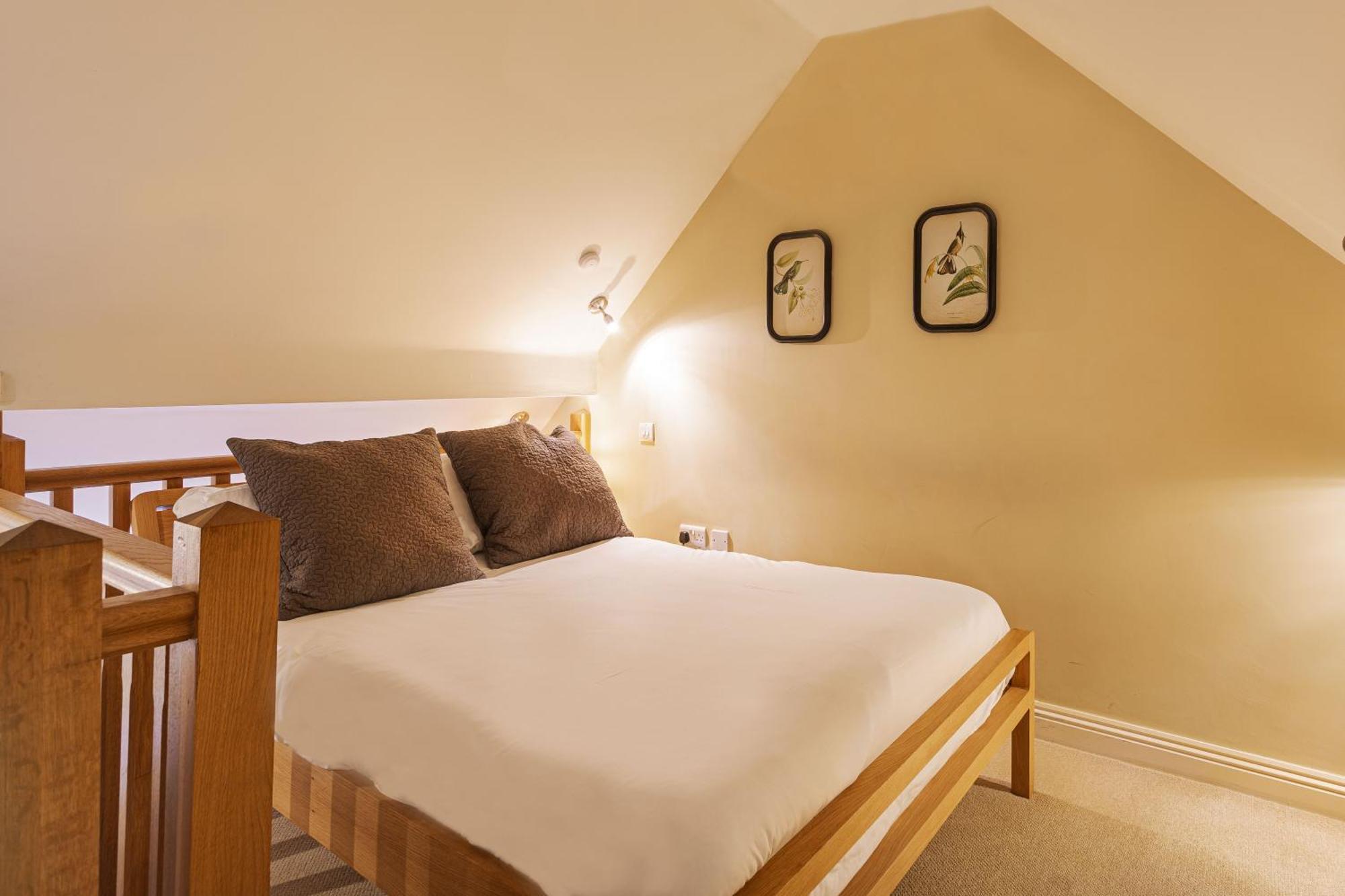 The White Horse Hotel, Romsey, Hampshire Hotel