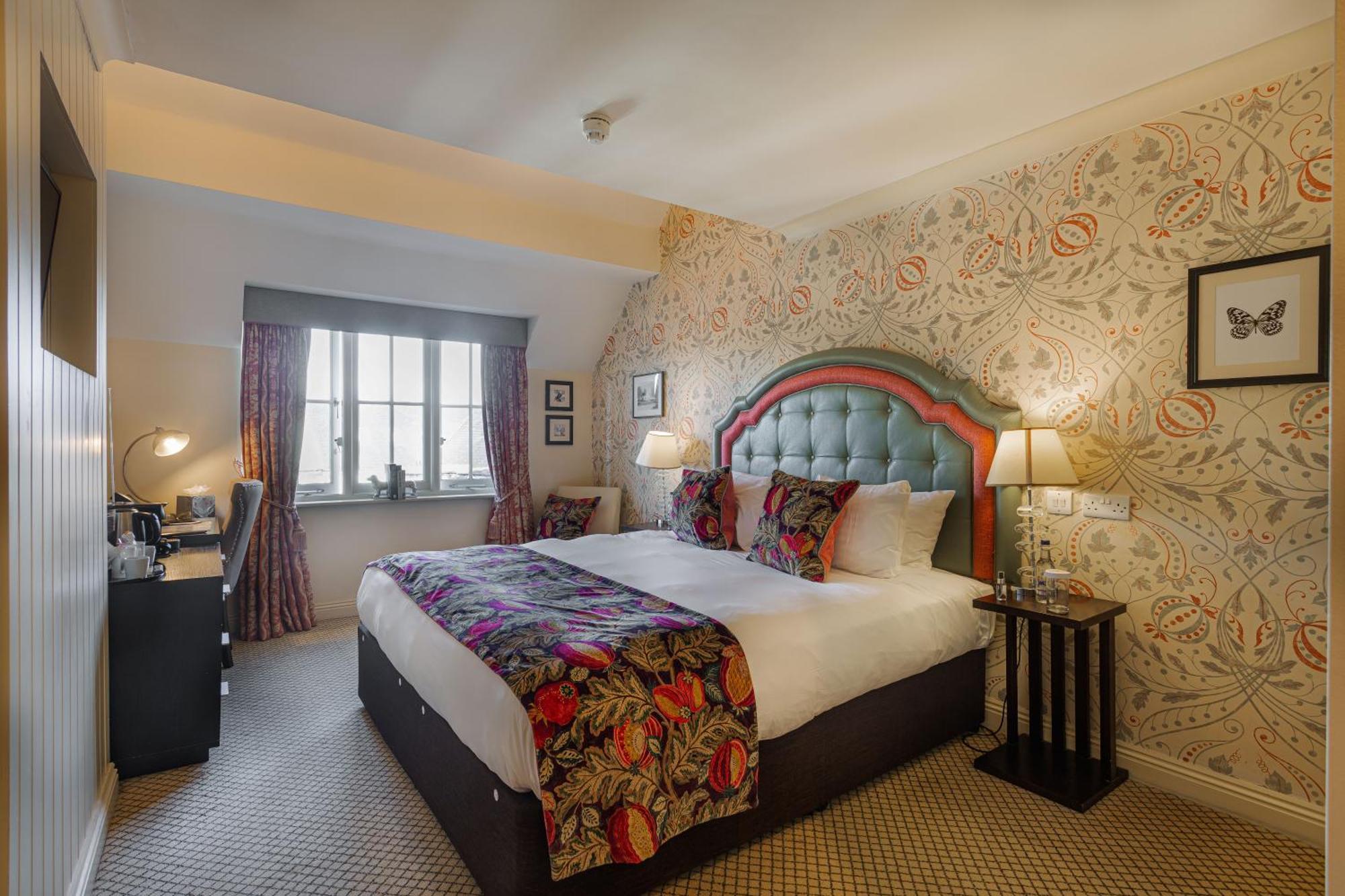 The White Horse Hotel, Romsey, Hampshire 4*